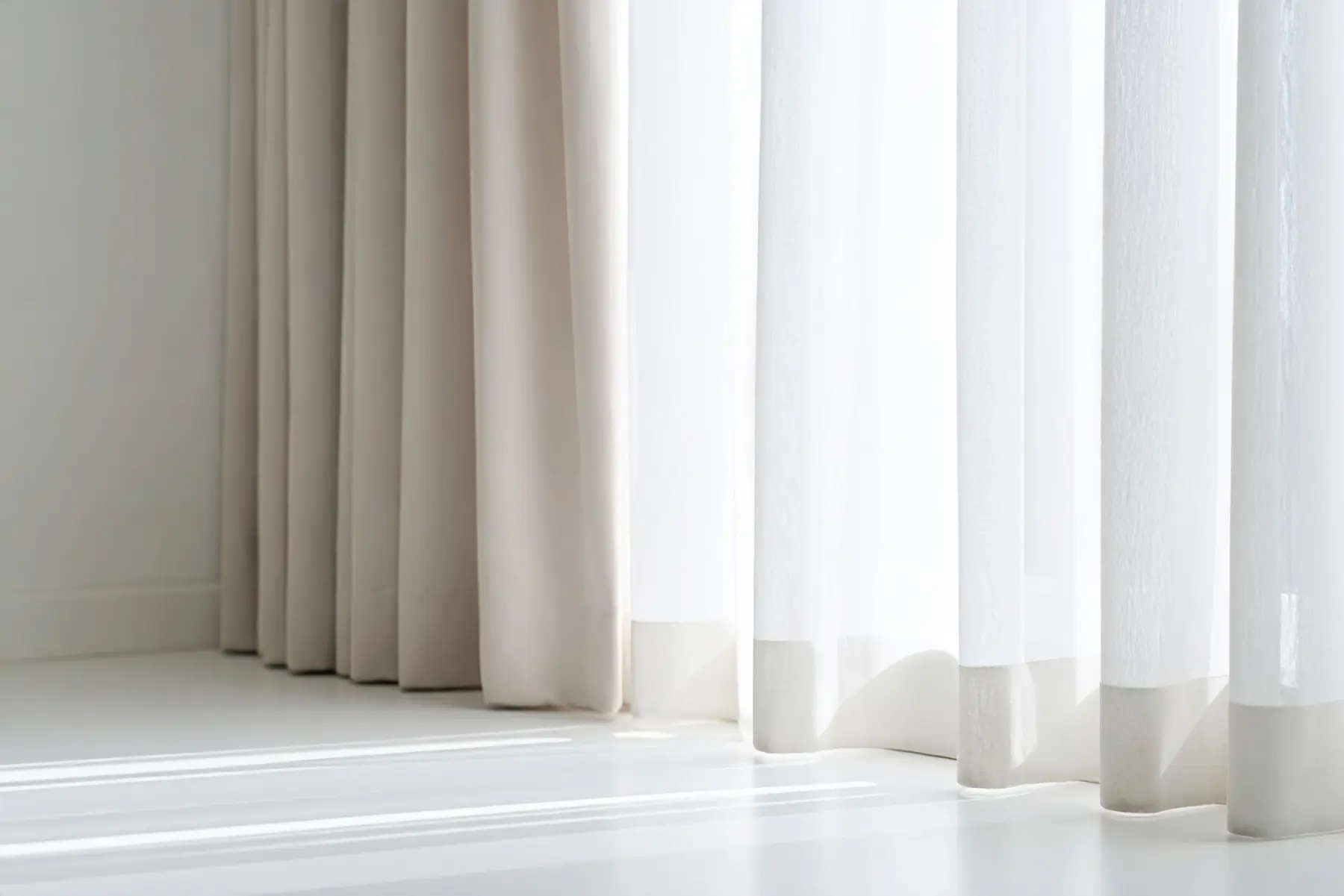 Bright Curtains for Living Rooms